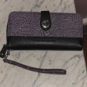 Stone Mountain Leather Wristlet Wallet Purple Embossed Floral Snap Zip NEW